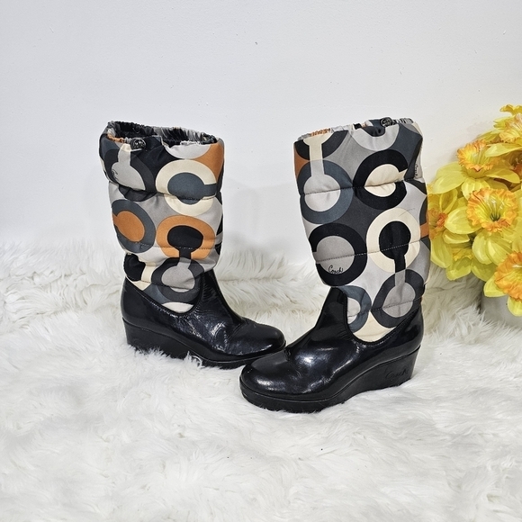 Coach - monogram boots size 7.5 black - Picture 9 of 14